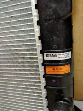 Su Radyatörü aleminyum uzun 190-turbolu 1999-2001 arası Transit 0220251AB KALE