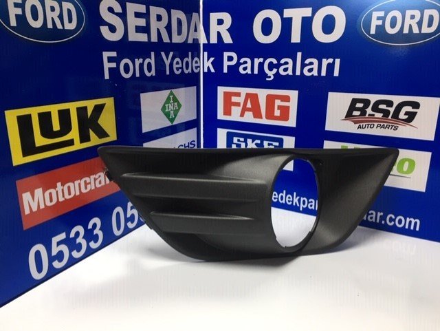 Kuga Sis Far Çerçevesi Sağ 8V41 19952