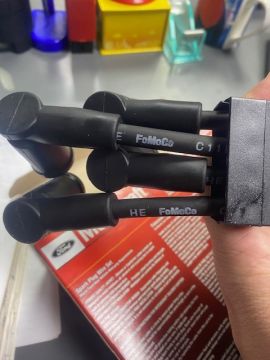 Ford Focus - Fiesta Buji Kablo Takımı Benzinli  1998-2016 Arası Motorcraft - Fomoco