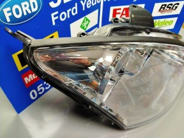 Ön Far Sağ Siyah Zemin TREND 2013-2017 arası Ford Fiesta (=LÜTFEN AÇIKLAMA BÖLÜMÜNÜ OKUYUNUZ=)