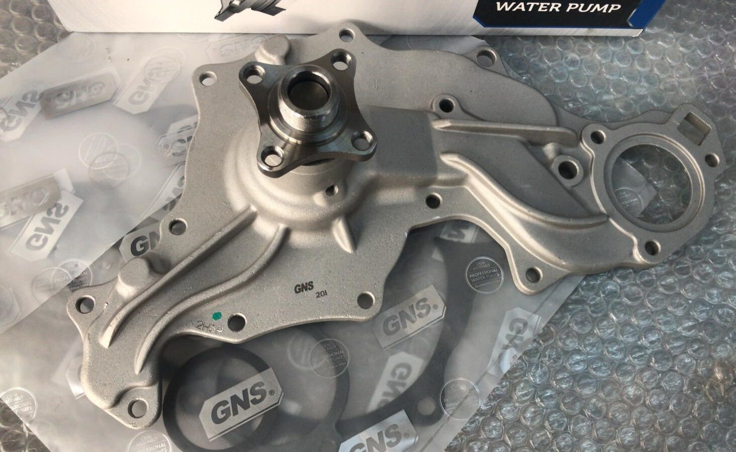Taunus 20m Granada v6 Devirdaim Su Pompası Yaprak