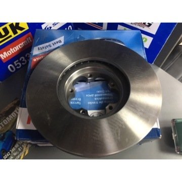 Ford Transit V347 Ön Fren Disk Takımı 07-13 ARASI Bosch 6C161125 0986479B11 (Kargosu Ücretsiz)