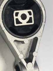 Ford Şanzuman Alt takozu (Focus1 98-05 )ve (Connect 03-13 )Orjinal Ford 9T166P082