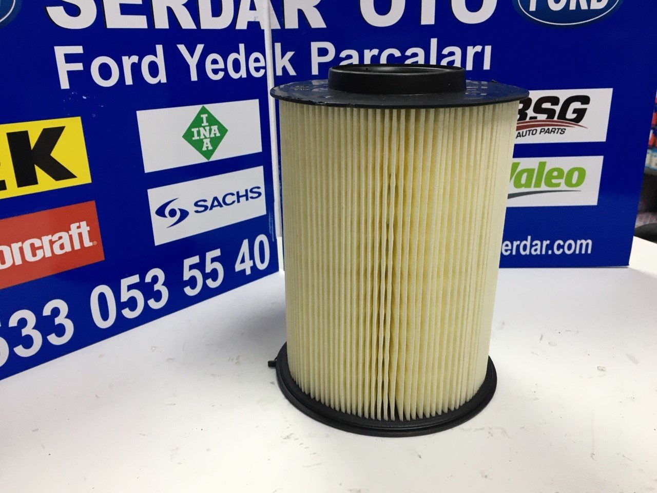 Ford Focus Cmax VolvoS40 Hava Filtresi Silindir 2007-2017 Yıllar Arası AV619601AE