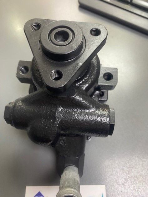 Ford Transit Hidrolik DİREKSİYON POMPASI 1993-2001 YILLAR ARASI 120-190PS HEMA-HATTAT