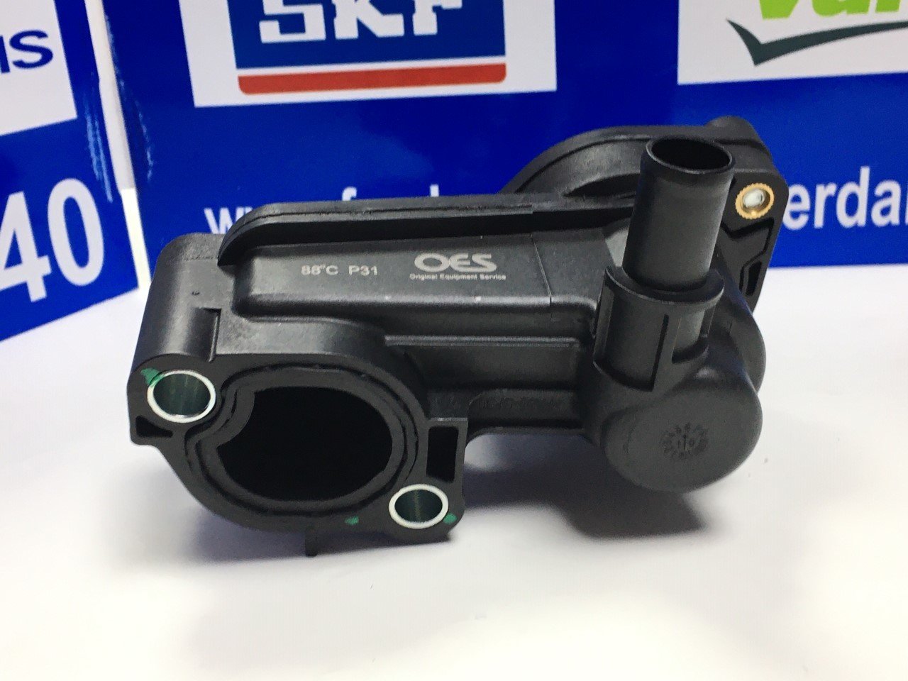 Connect Termostat Yuvası Komple 02-13 Arası Oes T8703 2S4Q9K478