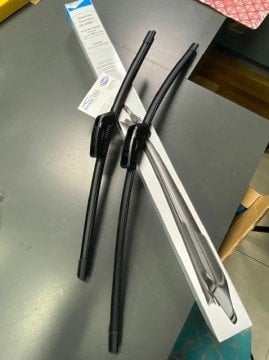 Ön Cam Silecek Takımı Muz Tipidir 60-45Cm Connect - Focus1 - Mondeo Orjinal Ford bosch 2t1as17528