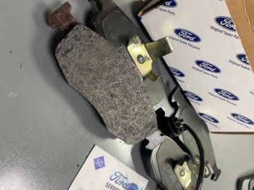 Mondeo Ön Fren Balata Takımı Orjinal FORD  1993-2000 ARASI TAMT2K021MİL