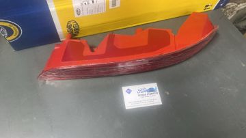 Audi Q3 Arka Sağ Reflektör Stop Lambası AU316 M.Marelli 714021310801 8U0945096 3-ÜST