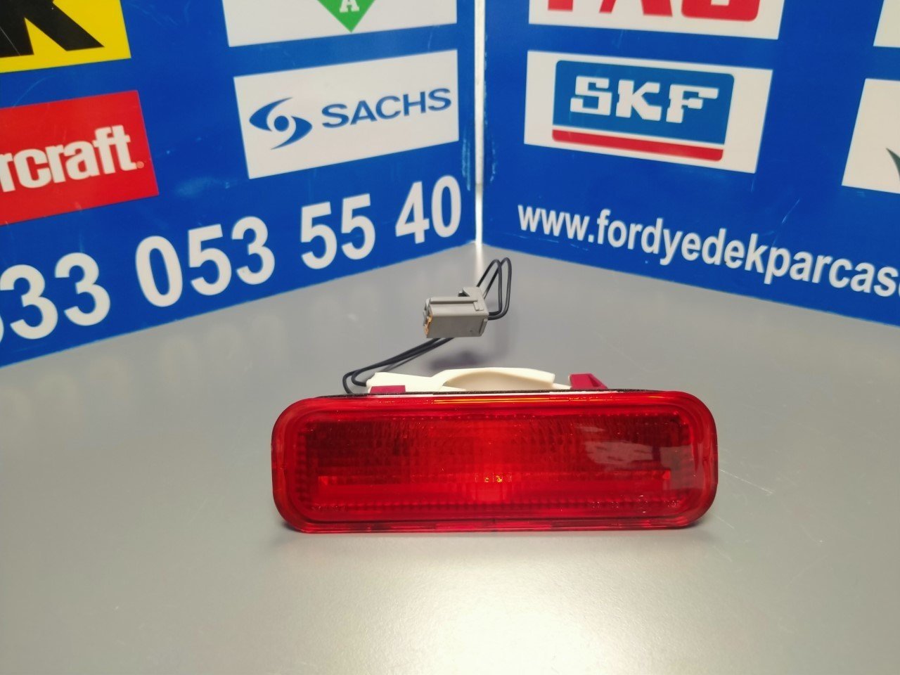 3.Stop Connect Bagaj Üçüncü Stop Tepe Lambası 03-07 ARASI Orjinal 2T1413A613