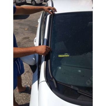 Ford Fiesta Ön Cam Direk Çıtası Fitil Sağ ve Sol Takım Fiyatıdır..Orjinal  2009-2017 ARASI 8a61a03194 95