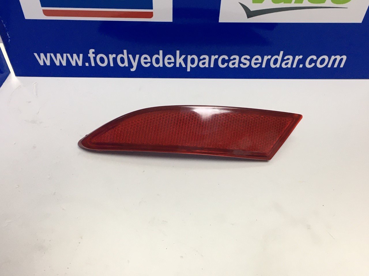 Ford Focus Arka kedi gözü reflektör Sol Sedan bm51515c0