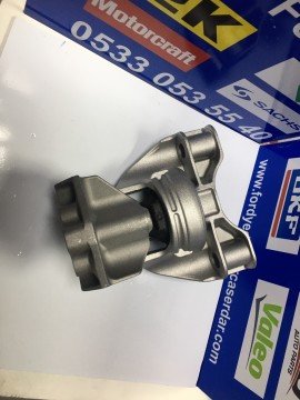 Ford Courier Motor Takozu Sağ Üst 1.5 1.6 Dizel 2014-2017 Yıllar Arası ECEM927 ET766F012