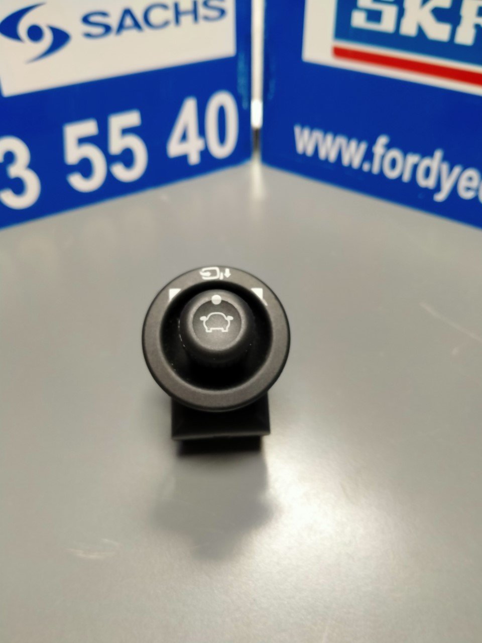 Ford Fiesta - Transit Ayna Kumanda Düğmesi İçerden Orjinal CA6T17B676BA