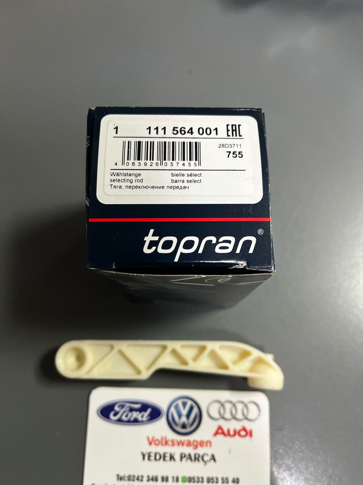 VİTES ÇUBUĞU PLASTİĞİ POLO HCBK 95-00 ARASI TOPRAN 111564001 6N0711575A K-16