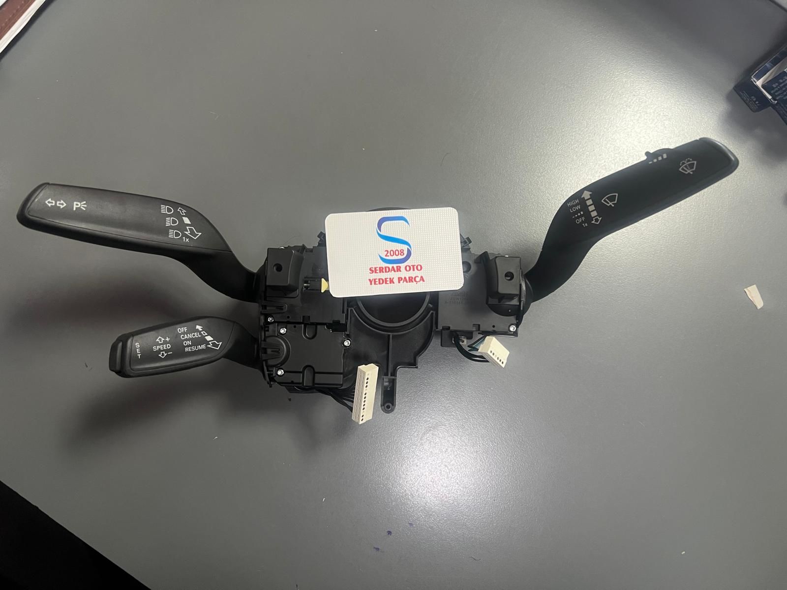 FAR SİNYAL SİLECEK KUMANDA KOLU 19 PİN AUDİ A4 - A5 2007-2017 ARASI A6 - A7 2010-SONRASI ZSW1364 4G8953502A D1-G8