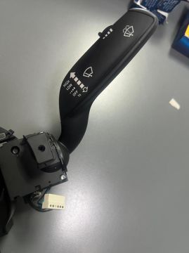 FAR SİNYAL SİLECEK KUMANDA KOLU 19 PİN AUDİ A4 - A5 2007-2017 ARASI A6 - A7 2010-SONRASI ZSW1364 4G8953502A D1-G8