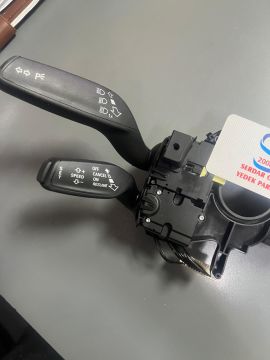 FAR SİNYAL SİLECEK KUMANDA KOLU 19 PİN AUDİ A4 - Q5 2007- SONRASI ZSW1363 4G8953502AD D1-G8