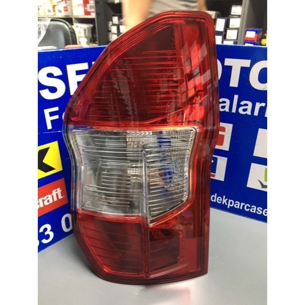 Ford Courier Arka Stop Lambası Sağ 2014-2023 ARASI ET7613404