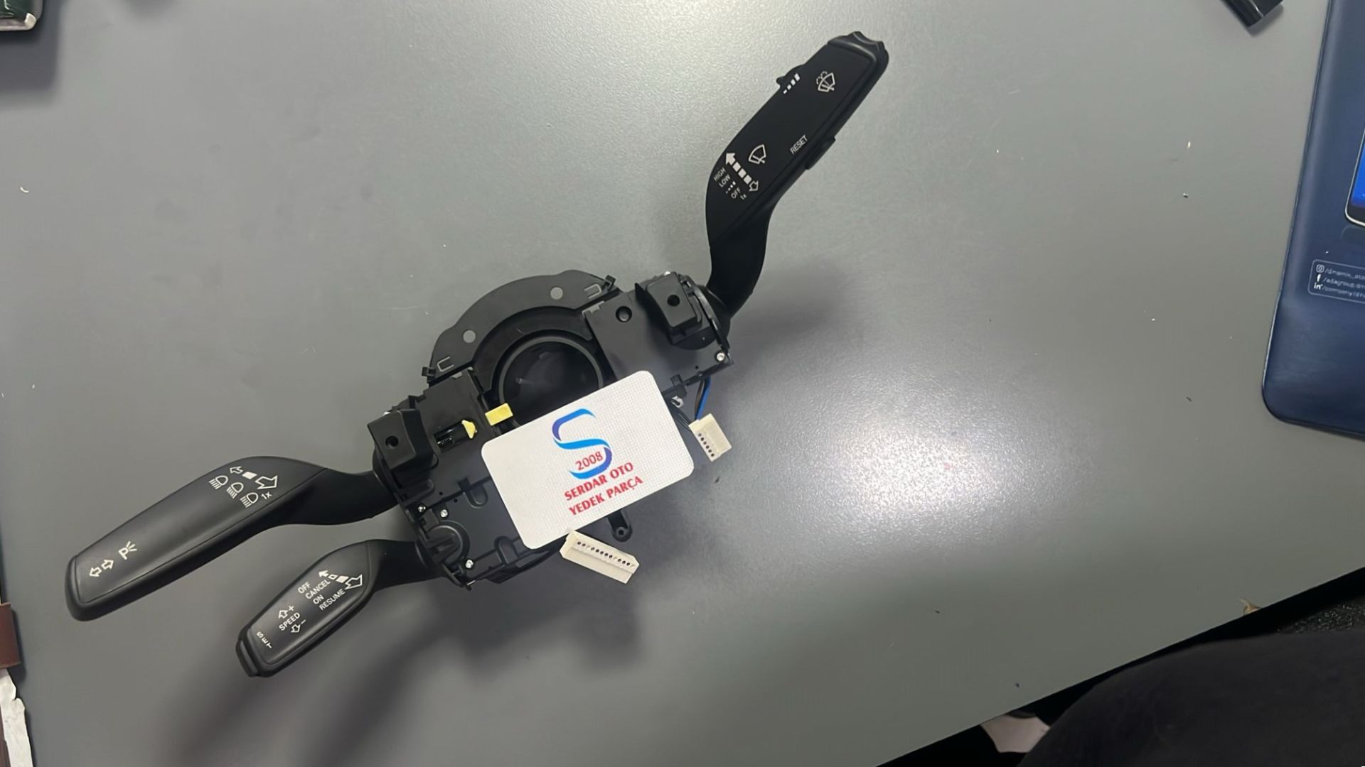 FAR SİNYAL SİLECEK KUMANDA KOLU AUDİ A4 B8 2009-2016 / A5 2013-2017 / A6 C7 2011-2017 / A7 2010-2018 ZSW1764 4G8953502AA D1-G8