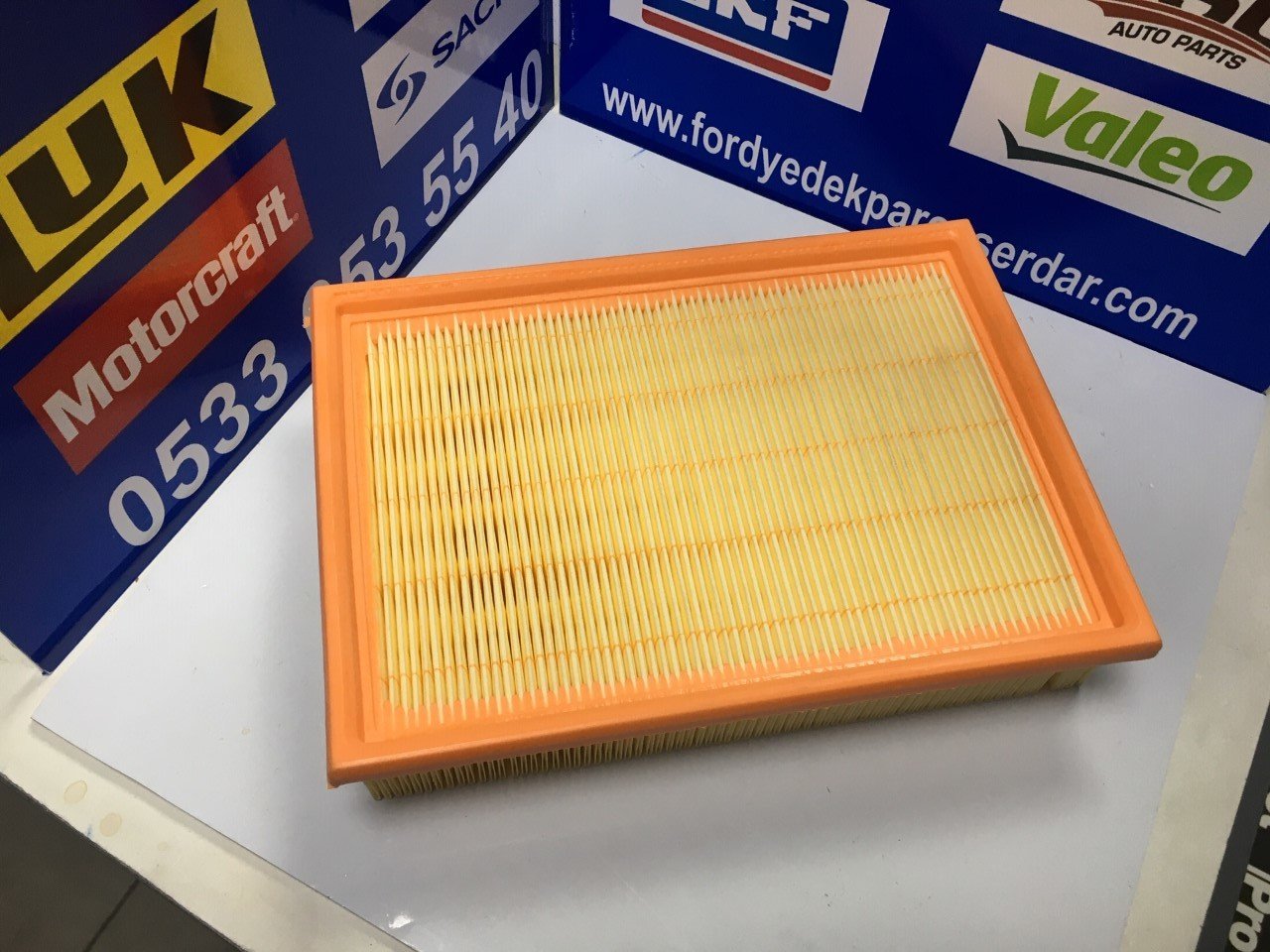 Ford Escort Hava Filtresi Eleman Clx Zetec 1.6 1.8 Motor 1991-2000 Yıllar Arası BSG30135009