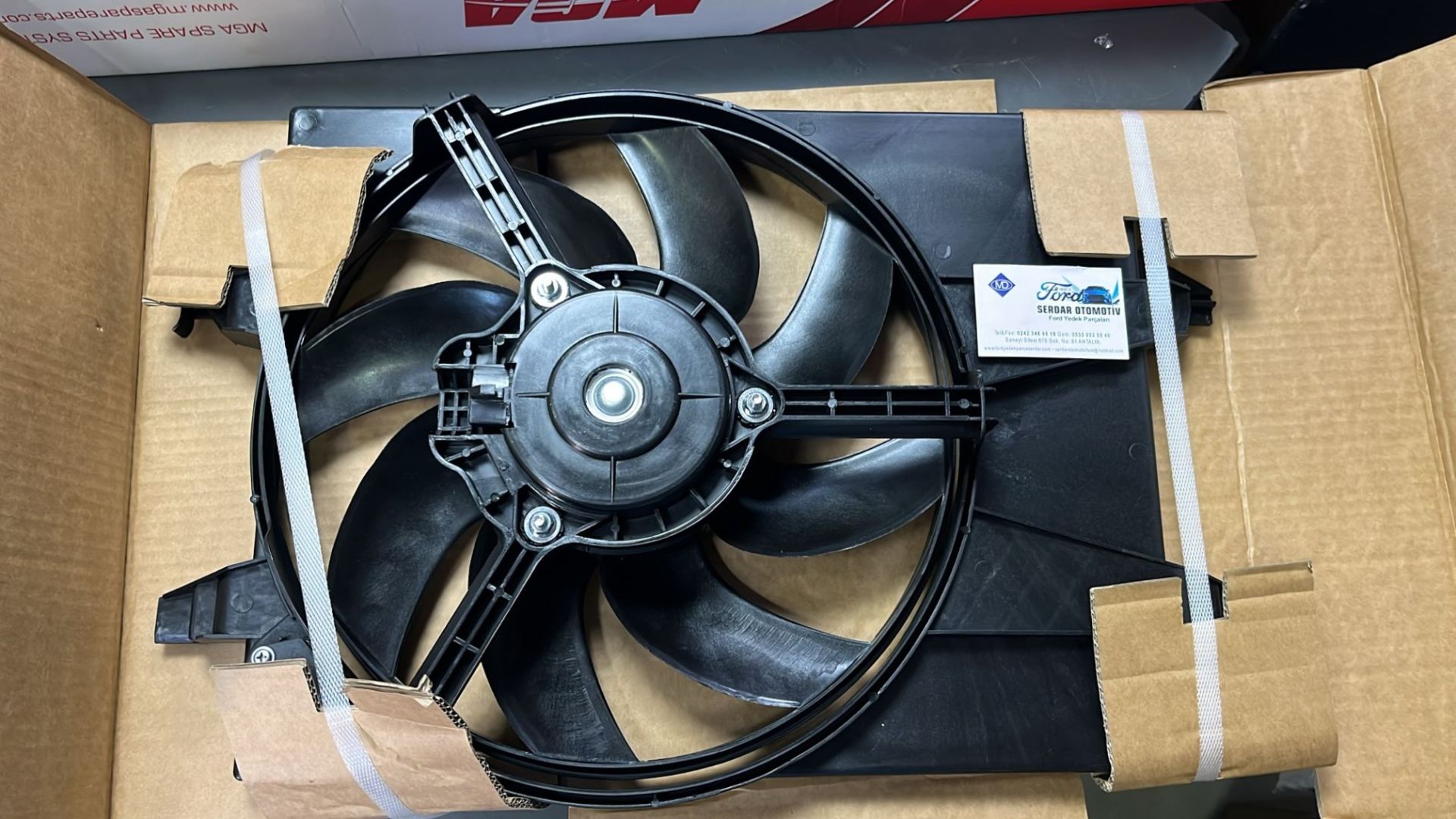 Fan Motoru Davlumbazlı Rezistanslı Komple Fiesta Fusion 1.4 Tdci 83204 2S6H 8C617 BE
