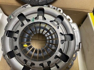 Fiesta Debriyaj Seti Bilyalı Benzinli LUK 03-16 Arası 8V217C623