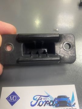 Ford Connect SÜRGÜLÜ KAPI ÜST KAMASI YUVA DİŞİ CONNECT ORJİNAL FORD 8T16V253A26AA