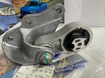 Ford Courier Şanzuman Alt Takozu 2018-2023 Yıllar Arası Orjinal Ford JT766P082