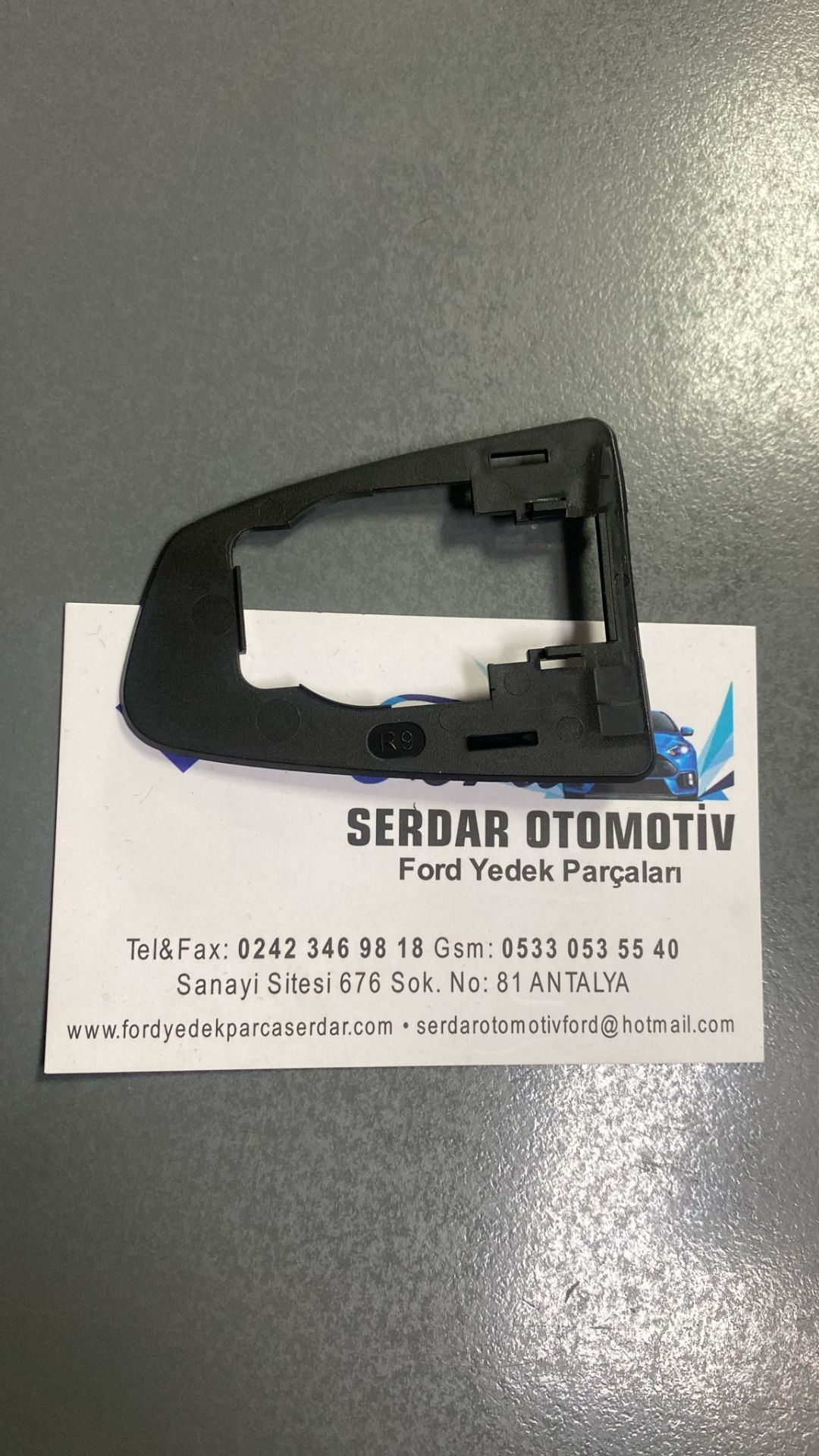 Vw Sağ Kapı Kol Badem Alt Contası Golf Passat T-roc SuperB Orjinal 5G0837210B K-15