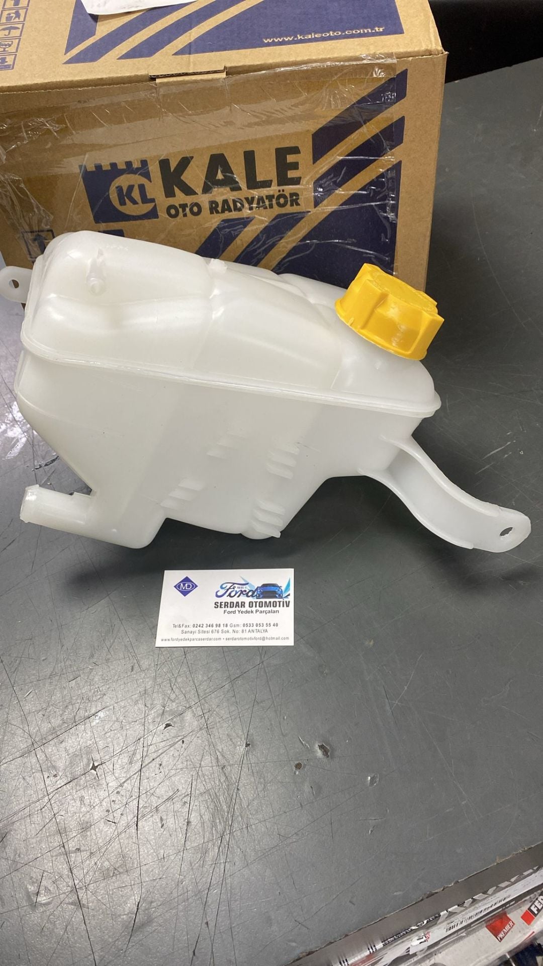 Ford Escort Radyatör Yedek Su Deposu CL CVH CLX Zetec Kale 343835