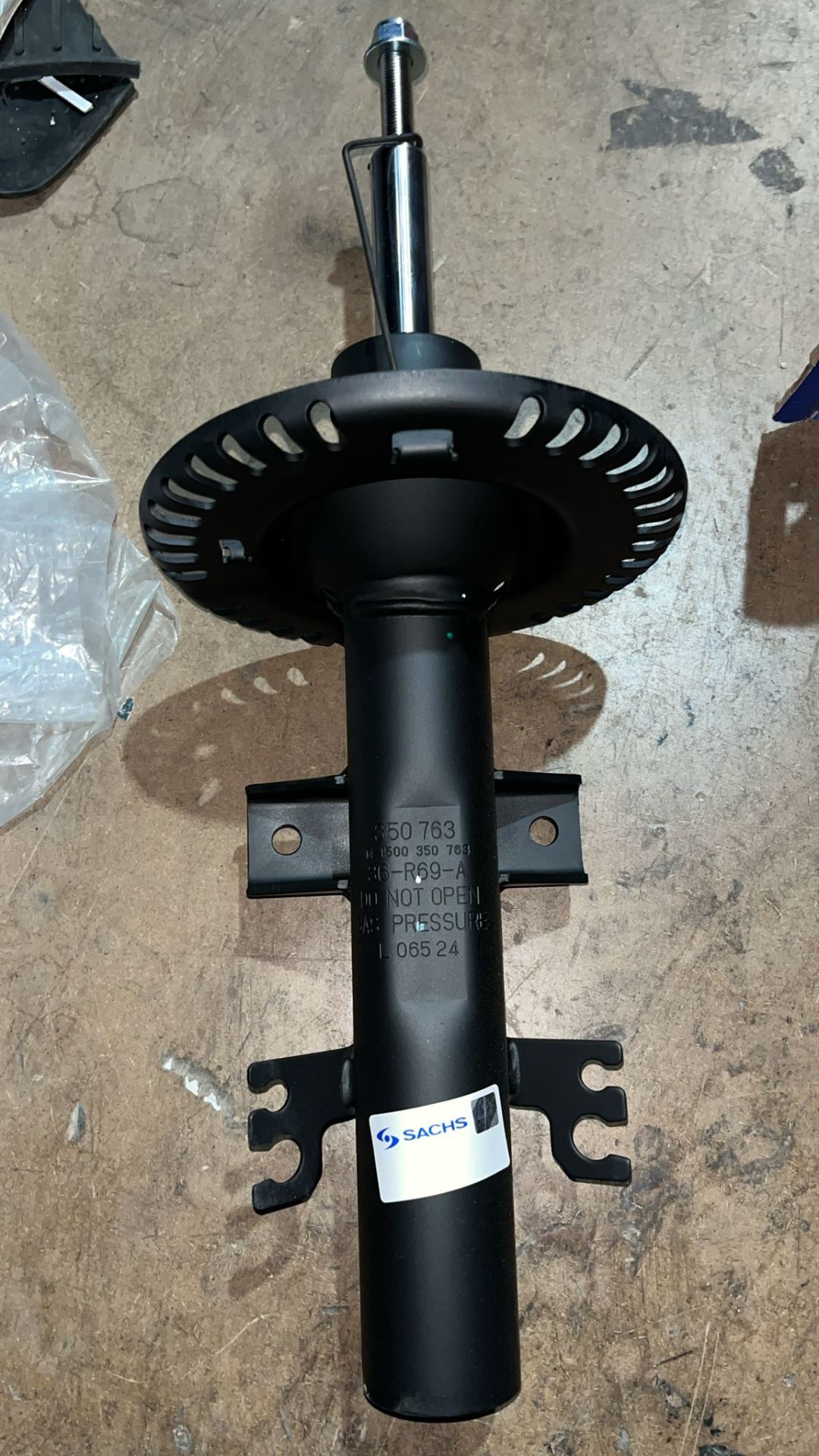 ÖN AMORTİSÖR VW TRANSPORTER-CARAVELLE T5 T6 T7 T8 GAZLI 04-21 ARASI SACHS 350763 7H0413031N 7LA413031 E 7E0413031 D1-C5