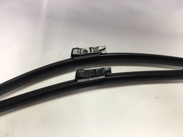 Ön silecek süpürge takımı 2009-2017 arası Fiesta Bosch  3397007432 8A6J S17528 AA