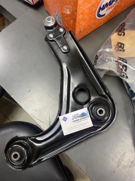 Ford Ka Ön Alt Salıncak Sağ 97kb3042 (=LÜTFEN AÇIKLAMA BÖLÜMÜNÜ OKUYUNUZ=)