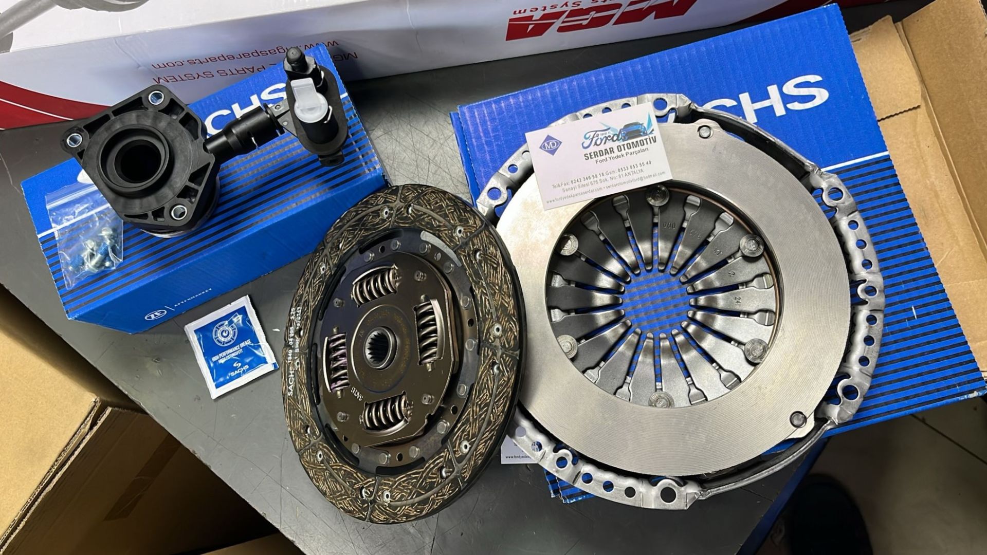 Focus 1.6 Benzinli Debriyaj Seti Rulmanlı 3M517540A1K sachs