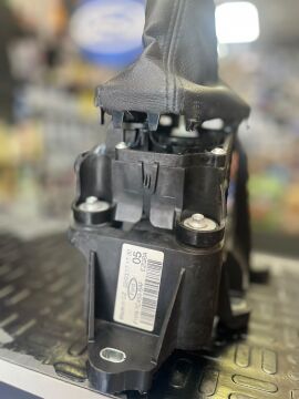 FORD FOCUS VİTES DEĞİŞTİRME YUVASI 6 İLERİ MANUEL 15-18 ARASI ORJİNAL F1FR7C453BA (Kargosu Ücretsiz)