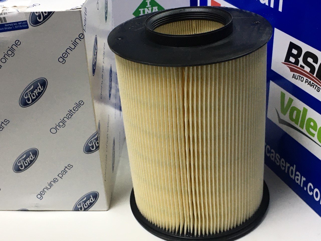 Focus Cmax Volvo S40 Hava Filtresi silindir 07-17 ARASI ORJİNAL FORD AV619601