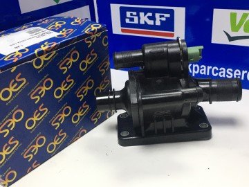 Fiesta 1.4 Dizel Termostat Yuvası Komple Müşürlü  2S6Q8A586 oes t9303