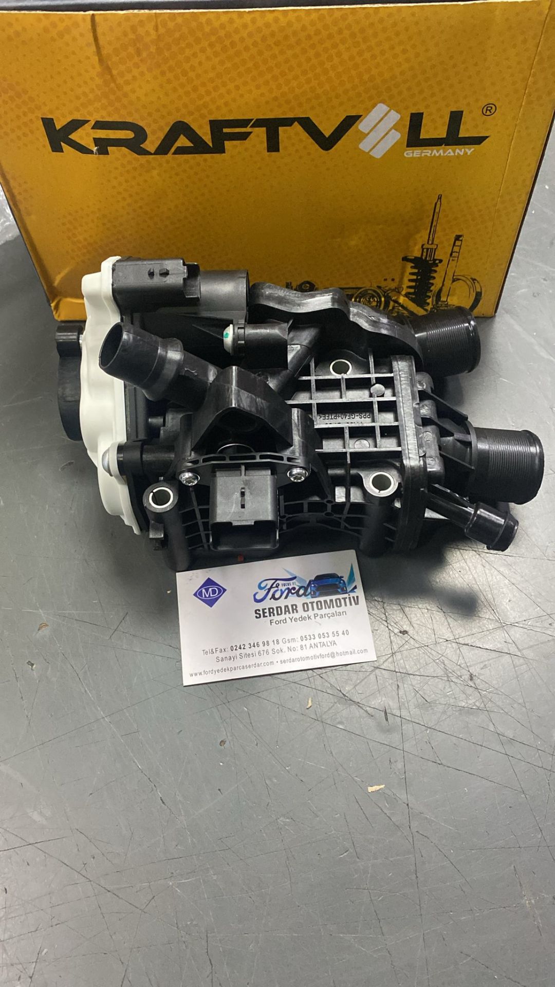 TERMOSTAT GÖVDESİ 3008/308/5008/508/BOXER 3/EXPERT4/MONDEO/KUGA TDCİ DS7Q8A586 9804160380