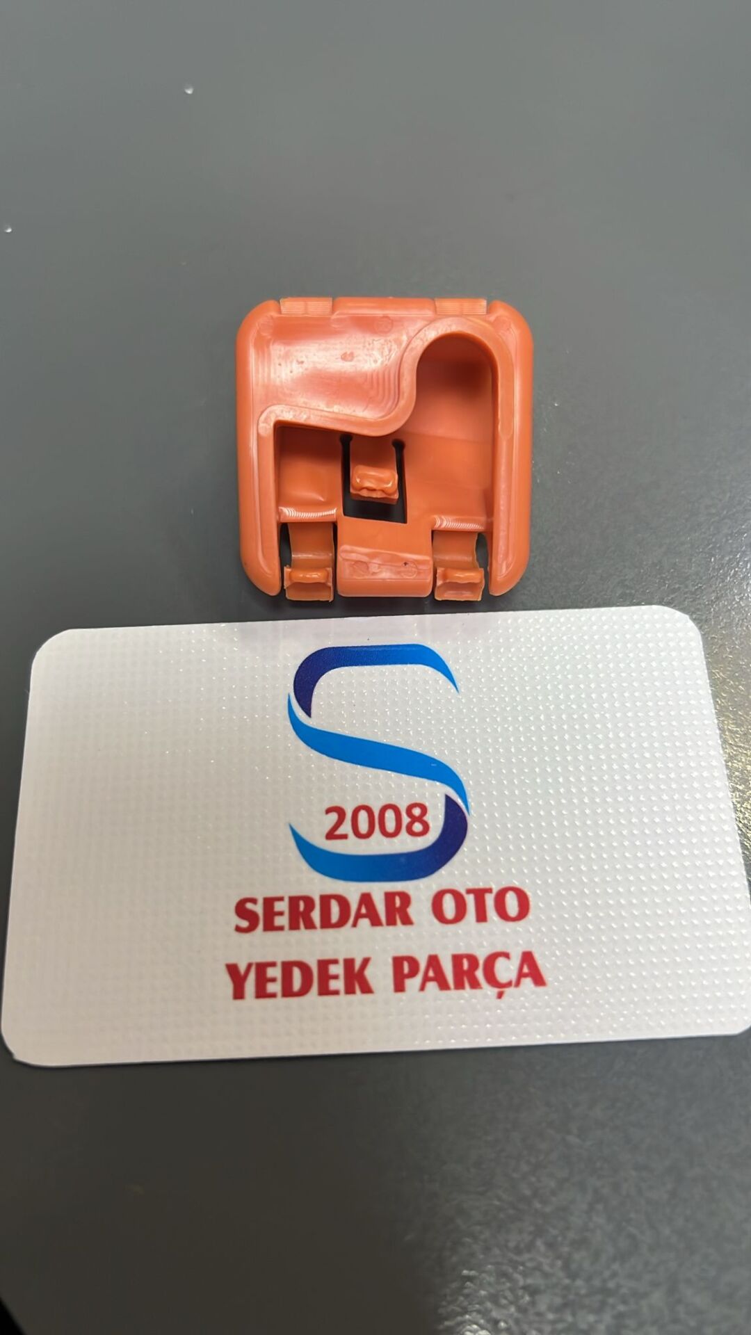 Skoda Octavia 2 2005-2012 Arası Kaput Destek Demiri Tutucu Klipsi 1U0823570A R4-5