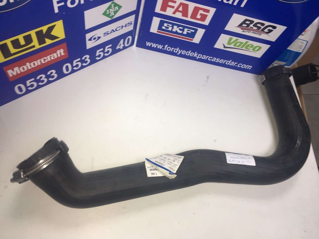 Turbo Hortumu uzun intercoolere Giden 2002-2006 arası Transit ORJİNAL FORD