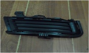 SİS FAR ÇERÇEVESİ KAPAĞI SiSSiZ SOL GOLF7 (2013-2015) Arası 5G0853211E GKL 291147 2-K-105
