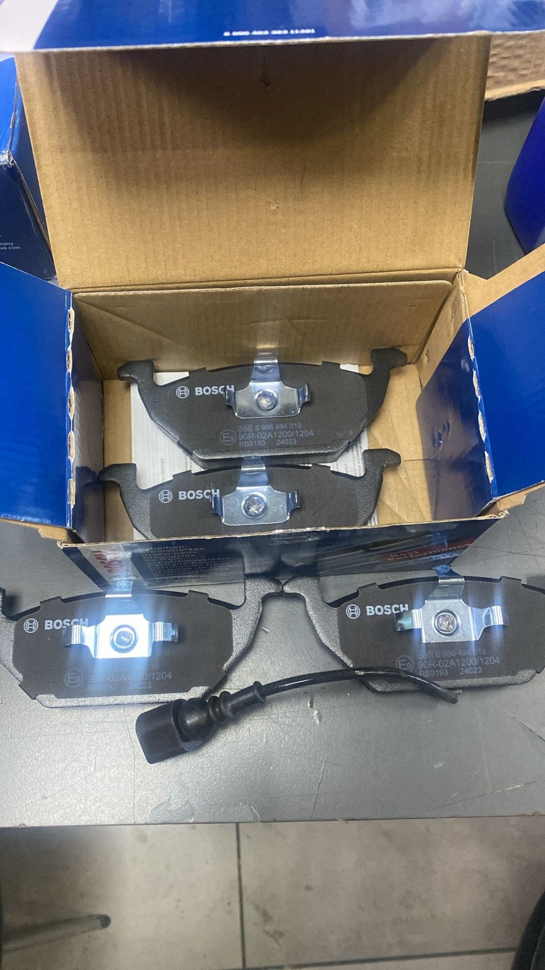 BOSCH 0986494019 ÖN FREN BALATA TAKIMI FABİA GOLF4 GOLF5 JETTA İBİZA BORA POLO AUDİ A3 LEON FABİA ÜST KULAKLI 6Q0698151 6R0698151A D 1J0698151F G 2Q698151