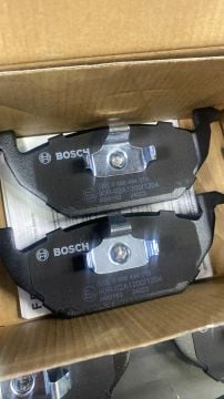 BOSCH 0986494019 ÖN FREN BALATA TAKIMI FABİA GOLF4 GOLF5 JETTA İBİZA BORA POLO AUDİ A3 LEON FABİA ÜST KULAKLI 6Q0698151 6R0698151A D 1J0698151F G 2Q698151