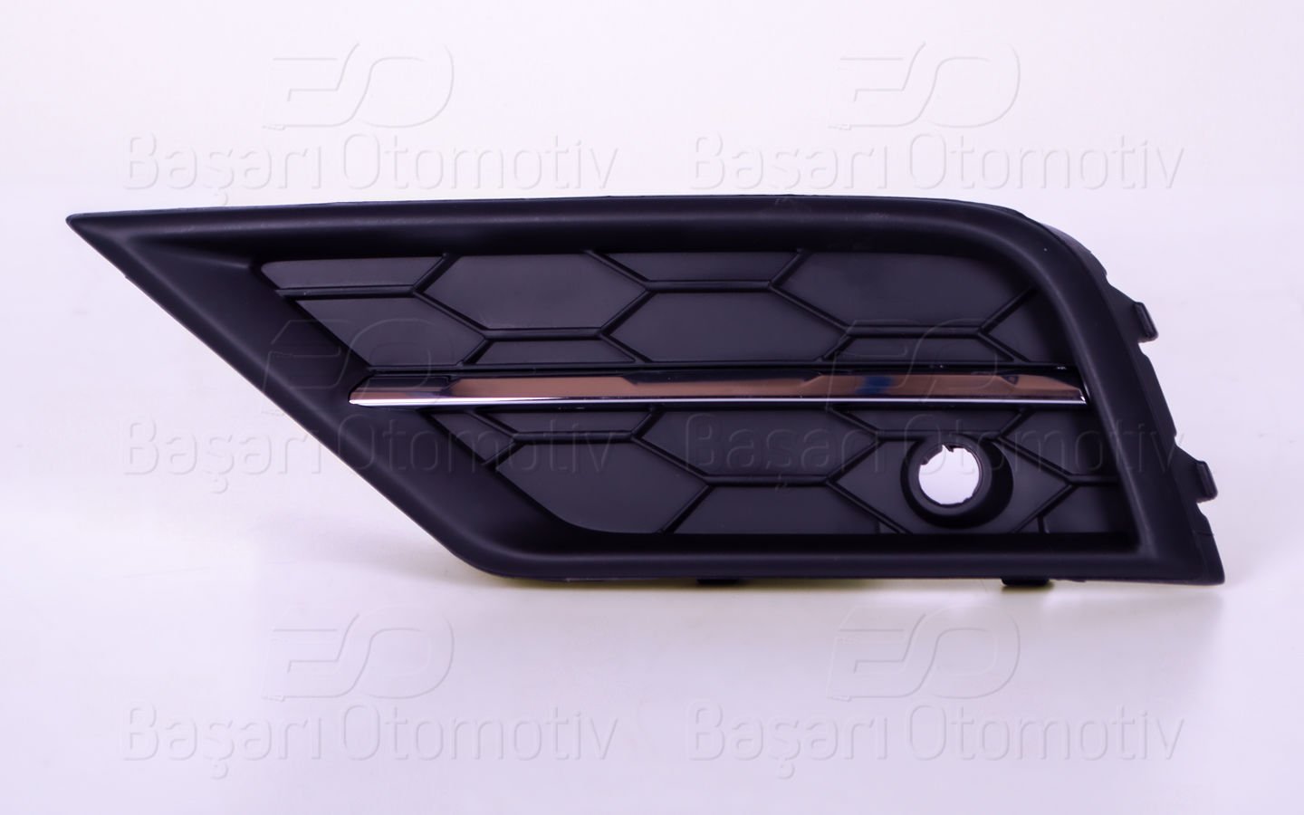 VW ÖN SOL SİS FAR KAPAĞI ÇERÇEVESİ NİKALAJLI SENSÖR DELİKLİ TİGUAN 2016-2018 ARASI 5NA854661 2ZZ