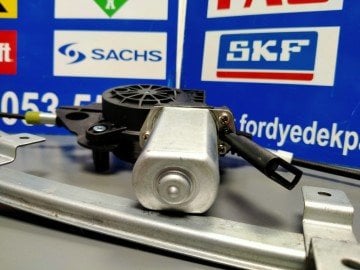 Ford Ön Cam krikosu Sağ Elektirkli Motorlu 5 Kapı Fiesta 2S61A23201