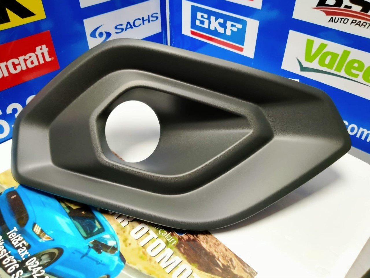 fORD Courier Ön Sis Far Çerçevesi Sağ Orjinal ford jt7611952 2018-2023 Arası