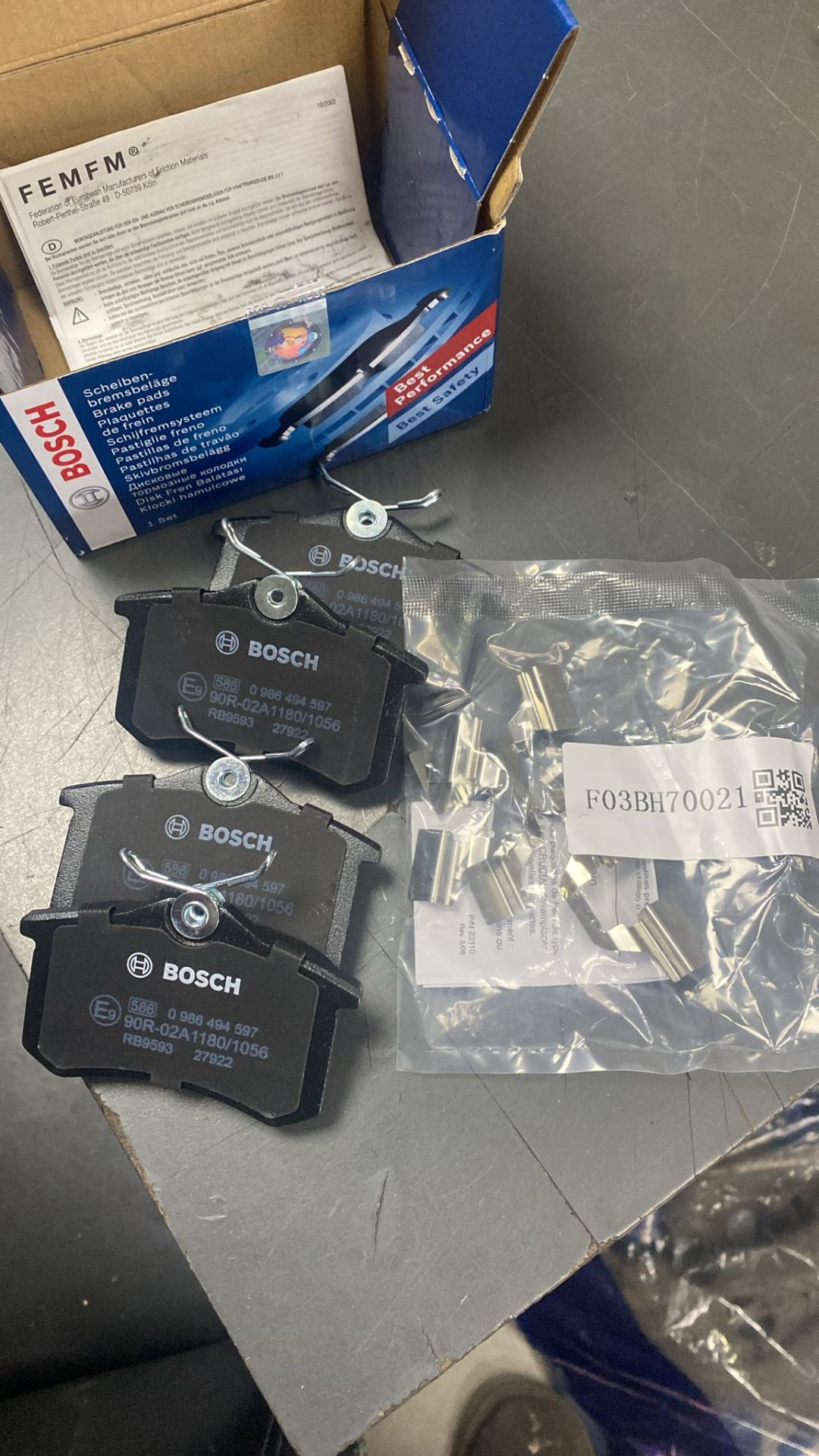 ARKA FREN BALATA TAKIMI GOLF4 GOLF5 PASSAT B5 JETTA  POLO LEON İBİZA TOLEDO OCTAVİA AUDİ3-AUDİ4 SKODA fabia Scirocco KAMİq scala 0986494597 0986494387 BOSCH 2Q0698451  1J0698451 1K0698451J