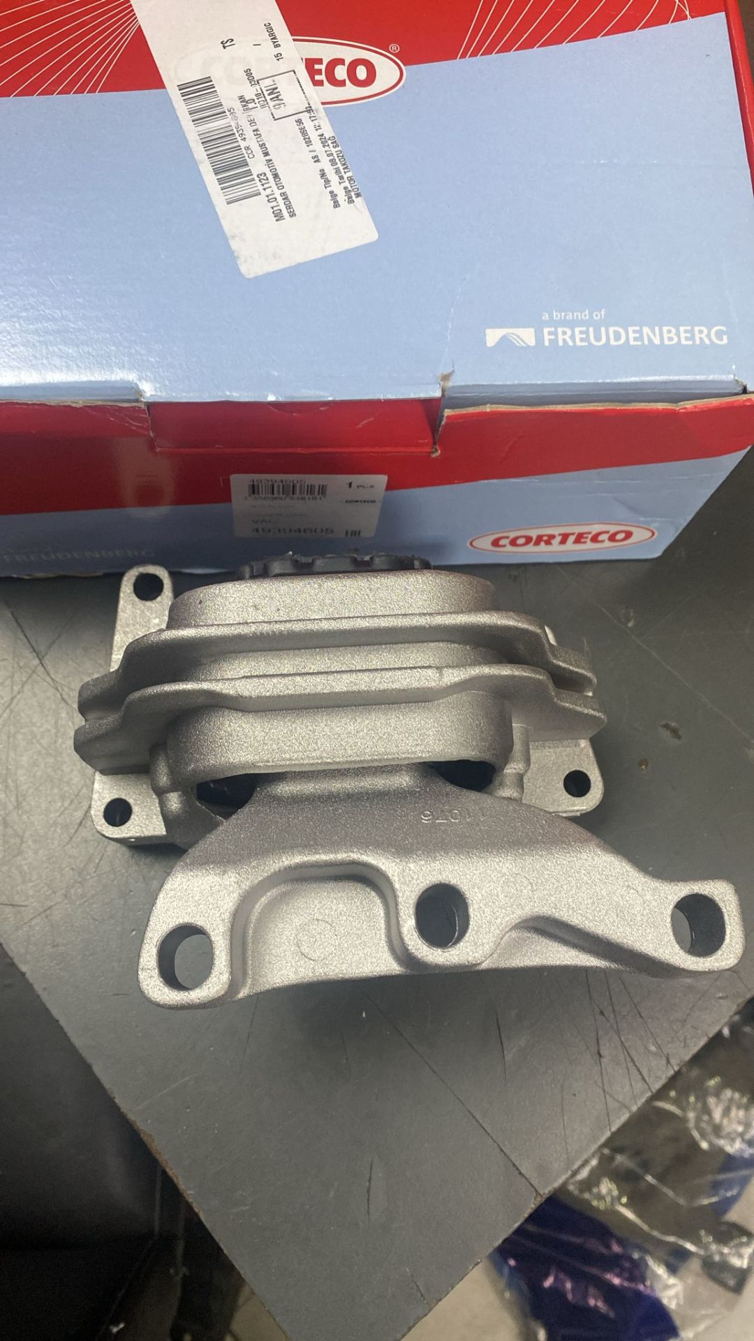 Motor Takozu Sağ Üst POLO İBİZA FABİA Audi1 954828 6C0129262 49394605 cus corteco 3.KAT 52 AR