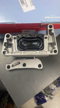 Motor Takozu Sağ Üst POLO İBİZA FABİA Audi1 954828 6C0129262 49394605 cus corteco 3-52 AR